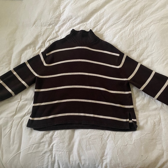Gap boxy fit brown turtle neck - Picture 1 of 2